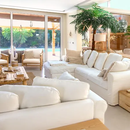 Aroeira Paradise House 4*