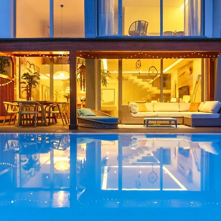 Aroeira Paradise House 4*