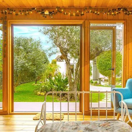 Szálloda Aroeira Paradise House 4*