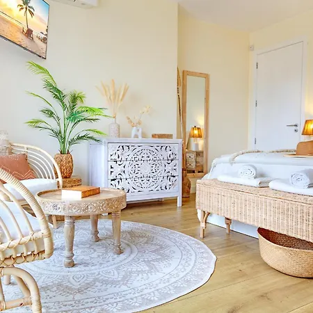 Aroeira Paradise House Szálloda